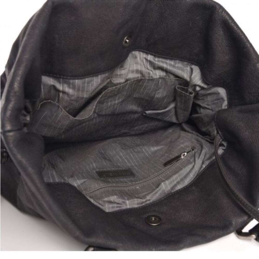 LARGE CHANEL LEATHER TOTE HOBO - Picture 6 of 13